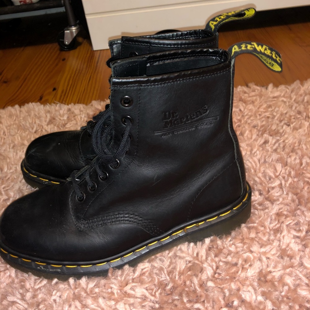 AUTHENTIC Black Dr. Martens 1460 AirWair